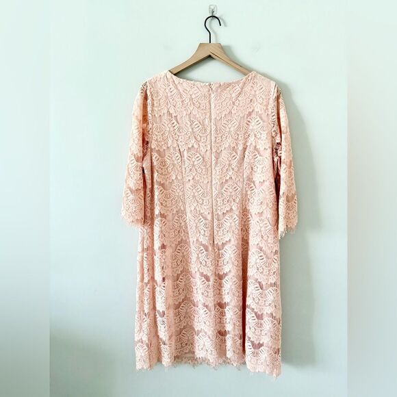 Jessica Howard Lace Illusion Sheath Dress in Peach - Size 14W - Picture 4 of 7